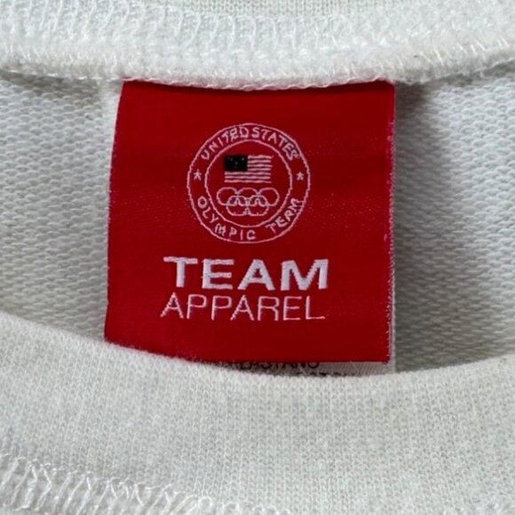 Team Apparel Cream Team USA Sweatshirt - Picture 4 of 6